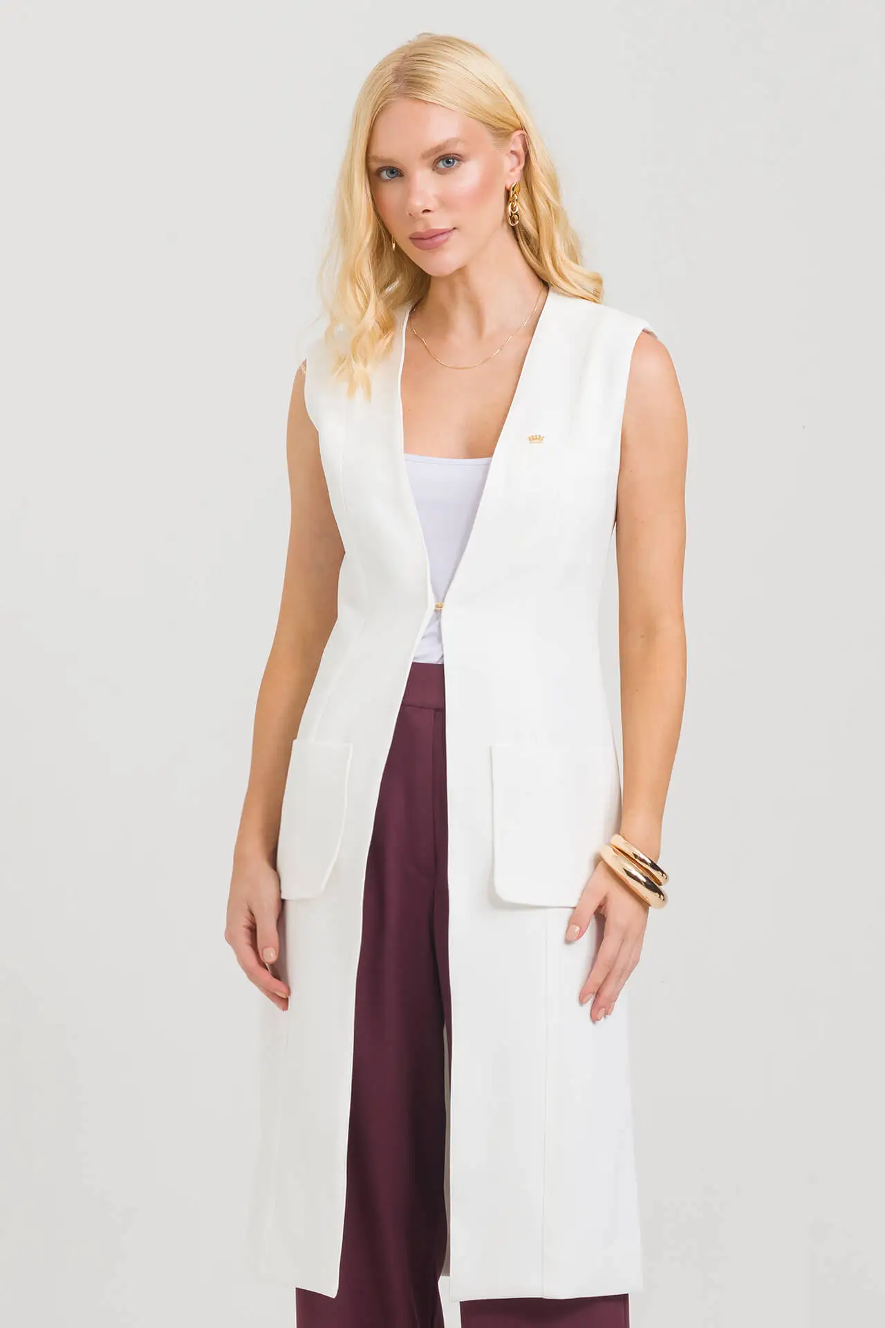Colete Laura off-white feminino — Alfaiataria — Reluz Jalecos